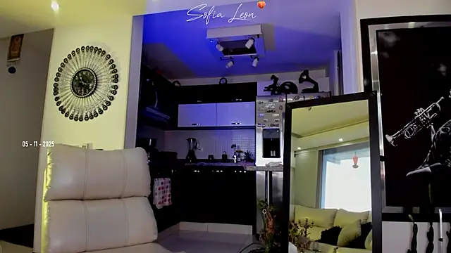 sofiasexhot online show from 11/05/25, 08:56