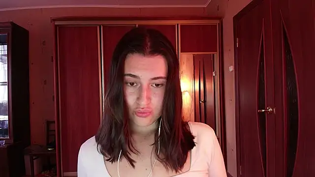 KristinaScott online show from 03/27/26, 03:46