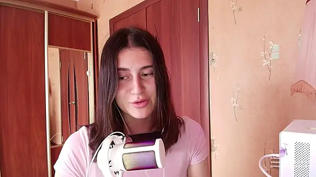 KristinaScott online show from 04/15/26, 02:43