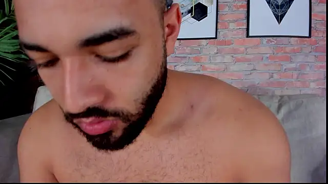 Snapshot of Chris_Varden chatting on 02/12/26, 05:56 Chris Varden online show from 02/12/26, 05:56