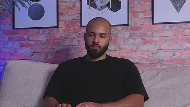 Chris Varden online show from 04/15/26, 07:40