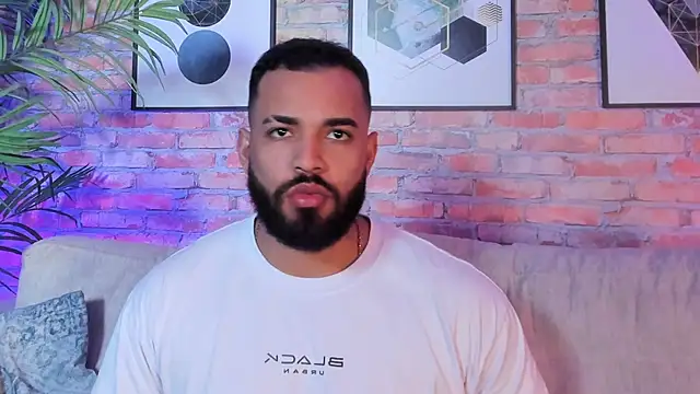 Chris Varden online show from 12/18/25, 06:34