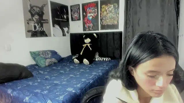 Snapshot of Candy__Girll18 chatting on 02/27/26, 12:33 Candy Girll18 online show from 02/27/26, 12:33