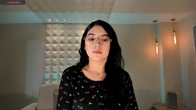 HaileyRoss  online show from 03/19/26, 11:21