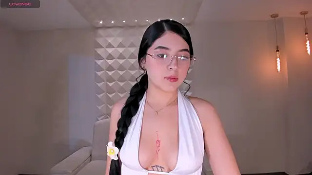 HaileyRoss  online show from 03/26/26, 11:41