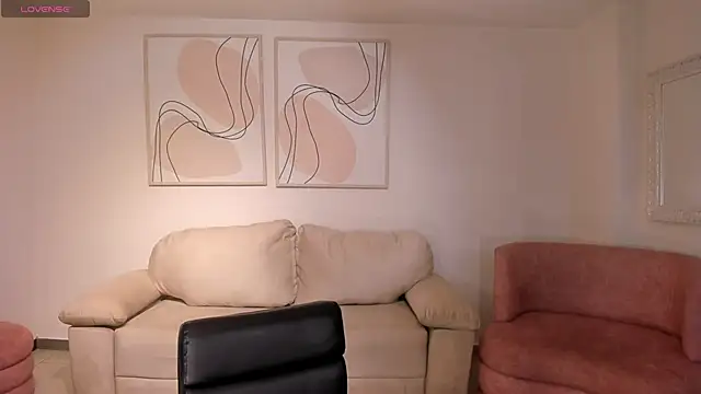 HaileyRoss  online show from 02/18/26, 11:39