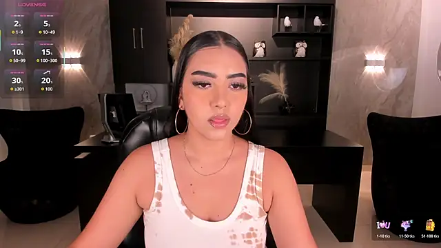 SophieLanne online show from 06/22/26, 01:33