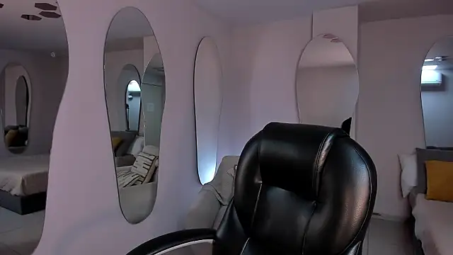 SophieLanne online show from 03/01/26, 11:27