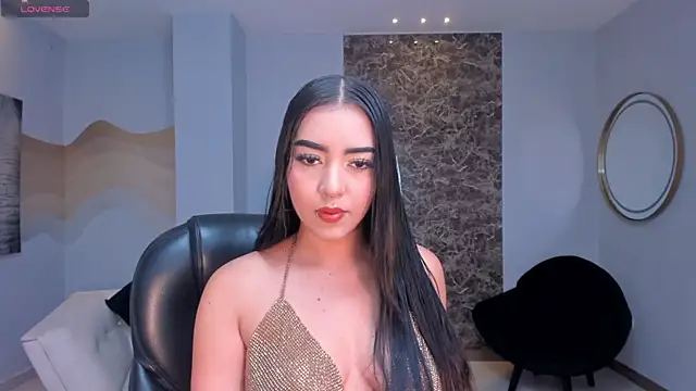 SophieLanne online show from 12/18/25, 04:06