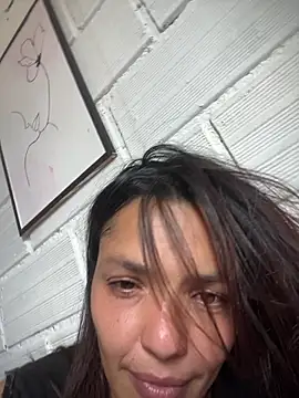 Snapshot of LaraDanverss chatting on 11/16/25, 05:28 LaraDanverss online show from 11/16/25, 05:28