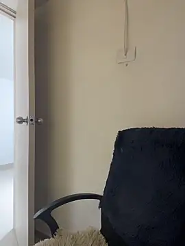 LaraDanverss online show from 03/29/26, 07:04