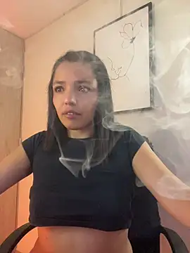 LaraDanverss online show from 04/14/26, 08:36