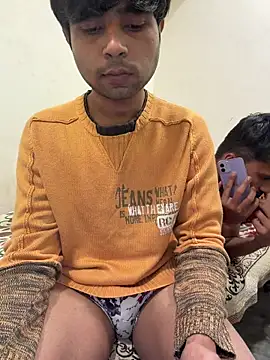 Snapshot of syndyc1 chatting on 02/20/26, 02:52 syndyc1 online show from 02/20/26, 02:52