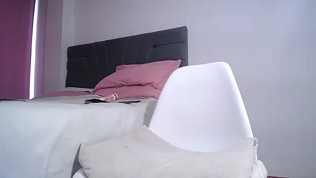 Snapshot of Mia_foxxy_ chatting on 02/05/26, 02:35 Mia foxxy online show from 02/05/26, 02:35