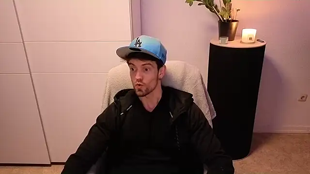 Mystery Mark online show from 11/22/25, 08:08