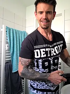 Mystery Mark online show from 04/15/26, 02:21