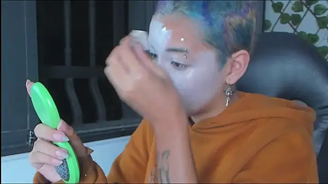 Anny Kiitty online show from 11/24/25, 04:01