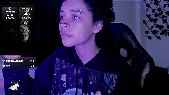 Anny Kiitty online show from 04/15/26, 01:00