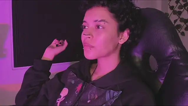 Anny Kiitty online show from 04/14/26, 04:28