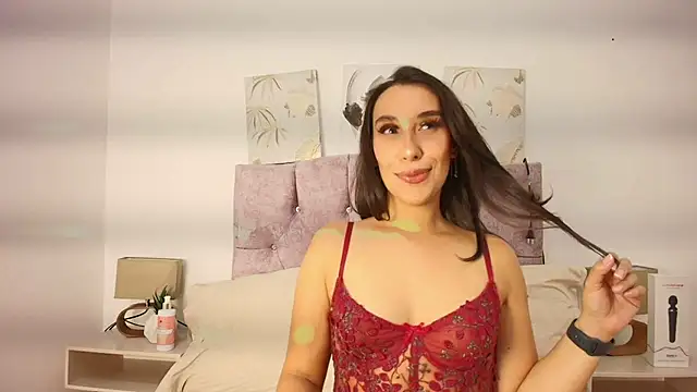 Snapshot of Bella_Brown2 chatting on 12/15/25, 07:52 Bella Brown2 online show from 12/15/25, 07:52