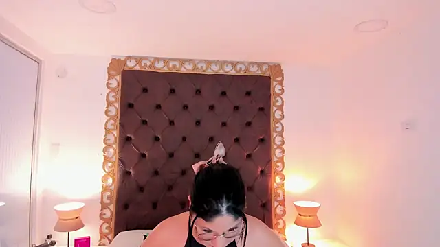 AlinaMilf online show from 04/14/26, 08:03