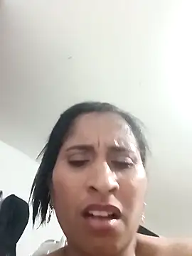 CarolinaNavas33 online show from 11/29/25, 02:06