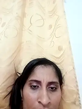 CarolinaNavas33 online show from 12/01/25, 02:40