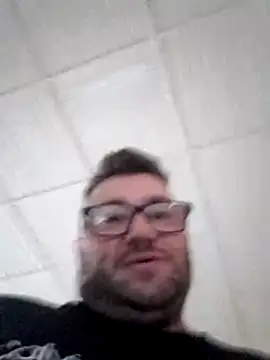 Snapshot of Cacaubombon chatting on 11/22/25, 10:03 Cacaubombon online show from 11/22/25, 10:03