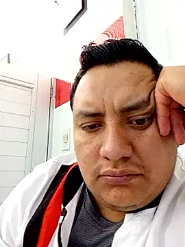 Snapshot of gordoju chatting on 11/16/25, 03:06 gordoju online show from 11/16/25, 03:06