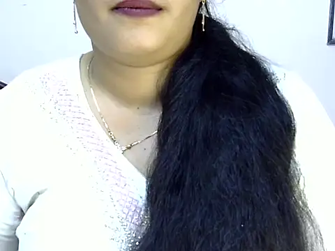 Snapshot of Muskan_Jha chatting on 06/19/26, 02:34 Muskan Jha online show from 06/19/26, 02:34