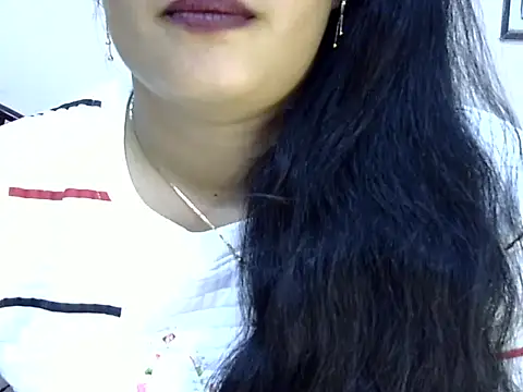 Snapshot of Muskan_Jha chatting on 06/15/26, 01:00 Muskan Jha online show from 06/15/26, 01:00