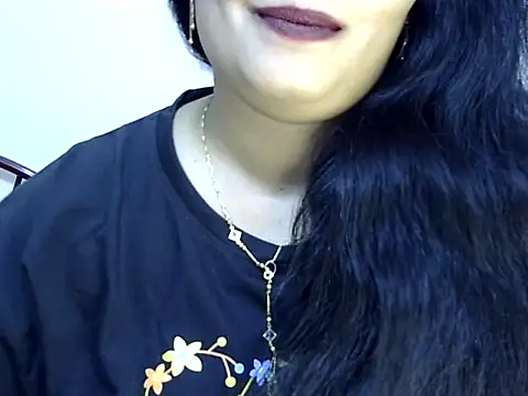 Snapshot of Muskan_Jha chatting on 07/12/26, 01:56 Muskan Jha online show from 07/12/26, 01:56