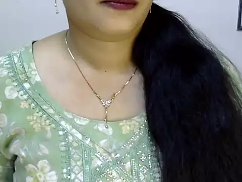 Snapshot of Muskan_Jha chatting on 06/18/26, 01:16 Muskan Jha online show from 06/18/26, 01:16