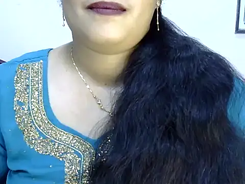Snapshot of Muskan_Jha chatting on 07/08/26, 01:45 Muskan Jha online show from 07/08/26, 01:45