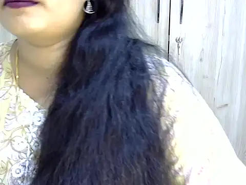 Snapshot of Muskan_Jha chatting on 04/06/26, 05:03 Muskan Jha online show from 04/06/26, 05:03