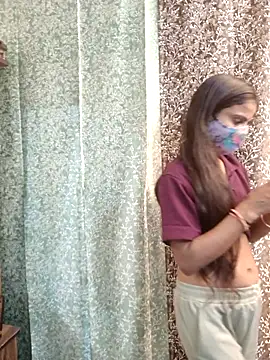 Snapshot of Muskan_12thh chatting on 11/16/25, 07:02 Muskan 12thh online show from 11/16/25, 07:02