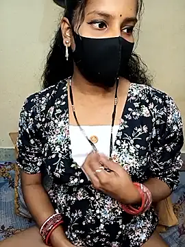 Snapshot of Desi_Hot_Queen chatting on 01/19/26, 05:55 Desi Hot Queen online show from 01/19/26, 05:55