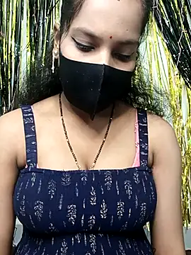 Snapshot of Desi_Hot_Queen chatting on 02/20/26, 04:31 Desi Hot Queen online show from 02/20/26, 04:31