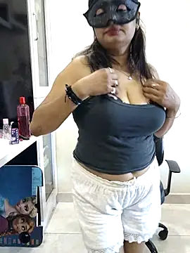 Cute-richa1 online show from 03/01/26, 06:24