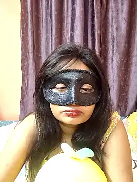 Cute-richa1 online show from 01/08/26, 02:34