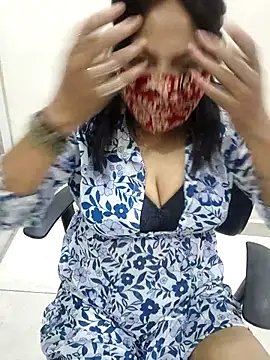 Cute-richa1 online show from 12/18/25, 01:22