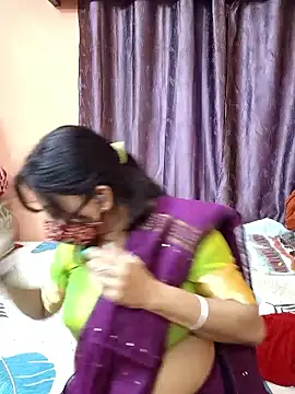 Cute-richa1 online show from 01/12/26, 10:33