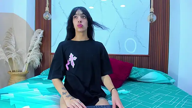 Loversinfire2 online show from 12/04/25, 08:30