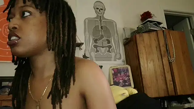 stellakobra online show from 12/18/25, 04:11