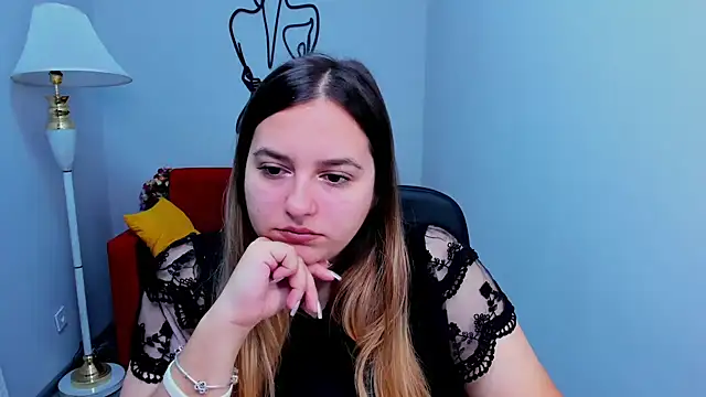 Maria Bond online show from 11/30/25, 06:58