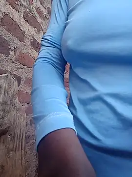 honeypot224 online show from 11/18/25, 04:05