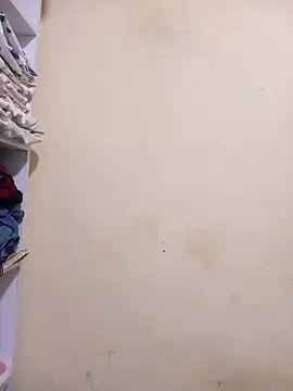 honeypot224 online show from 04/17/26, 04:04