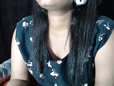 Queen Bhanu online show from 02/06/26, 09:16