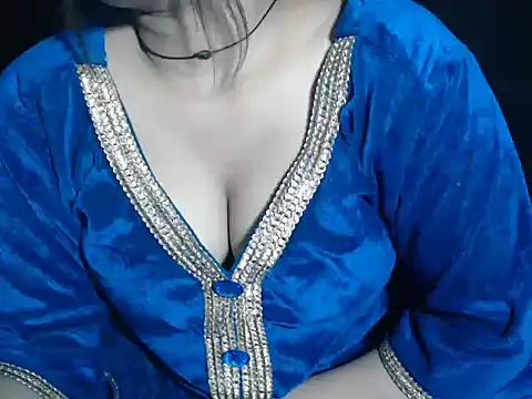 Queen Bhanu online show from 01/13/26, 01:26