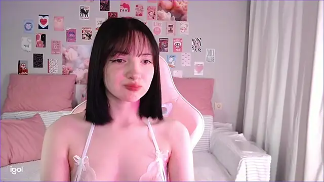 Lexi Bottom online show from 04/15/26, 01:44